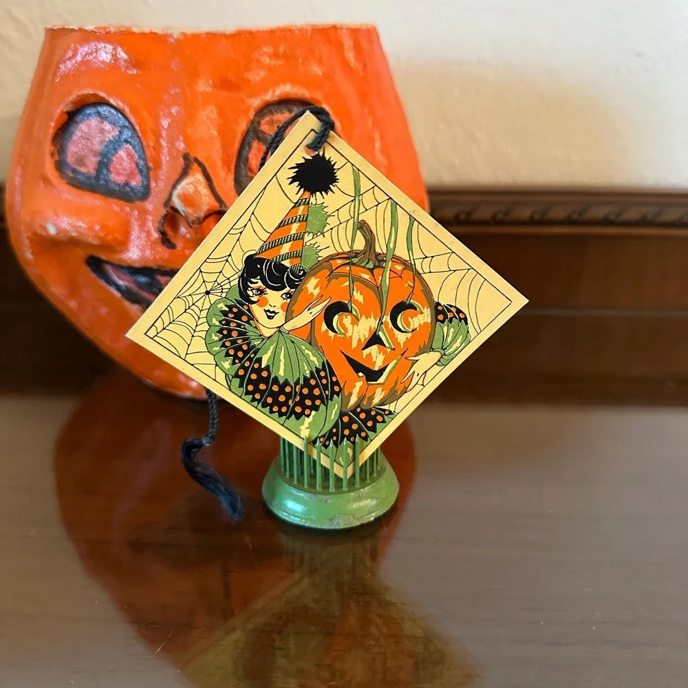 Hallmark Art Deco Halloween Costume Girl Pumpkin Spider Webs Unused Tally Card